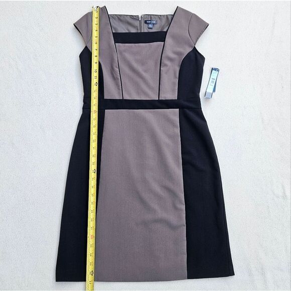 Voir Voir Taupe and Black Cap Sleeve Sheath Dress - Picture 2 of 12
